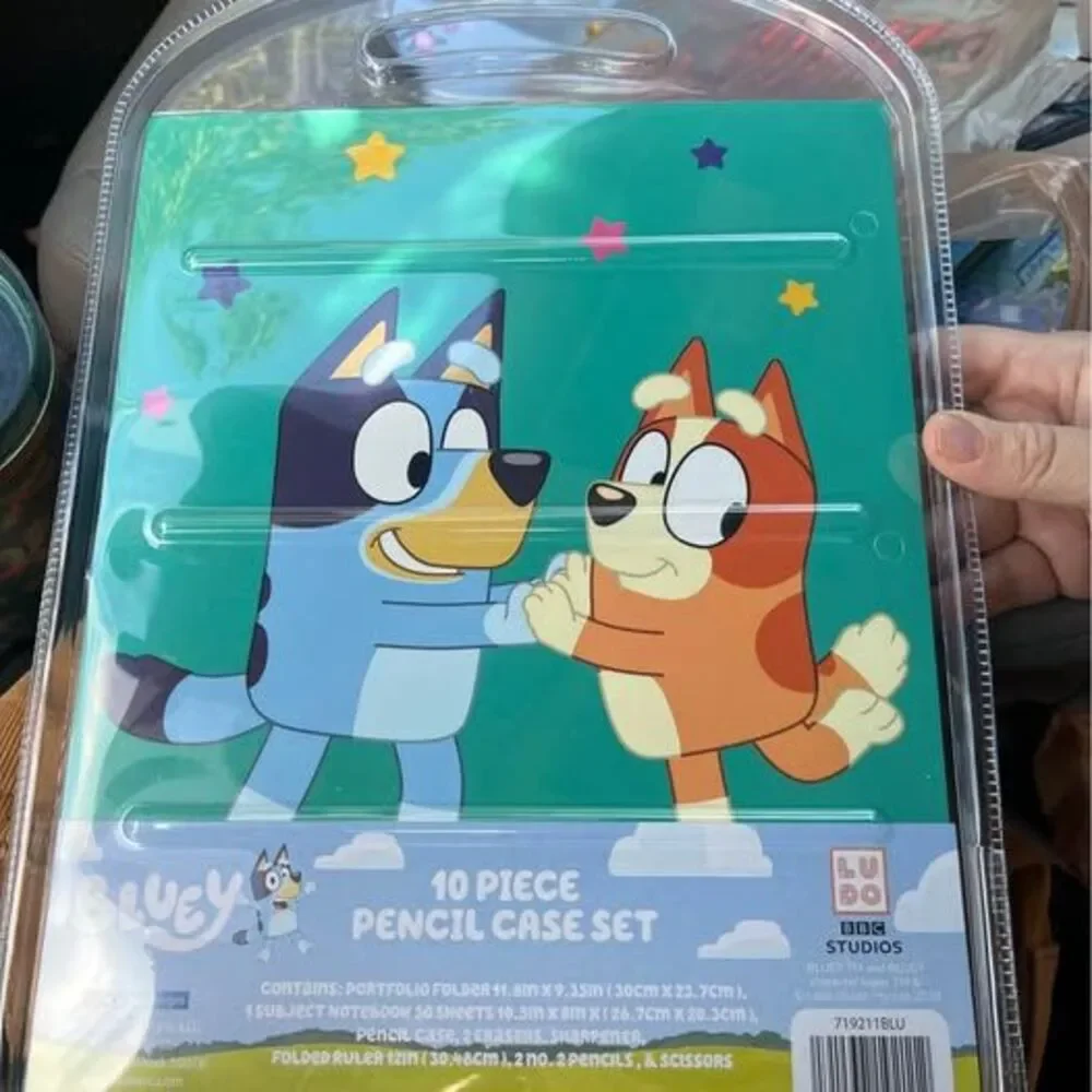Bluey 10 Piece Pencil Case Set